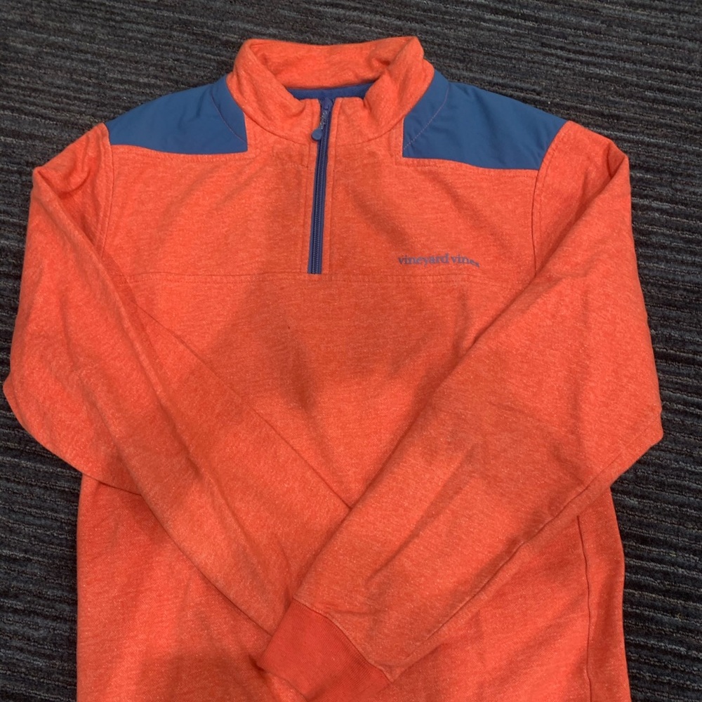 Vineyard vines sweater